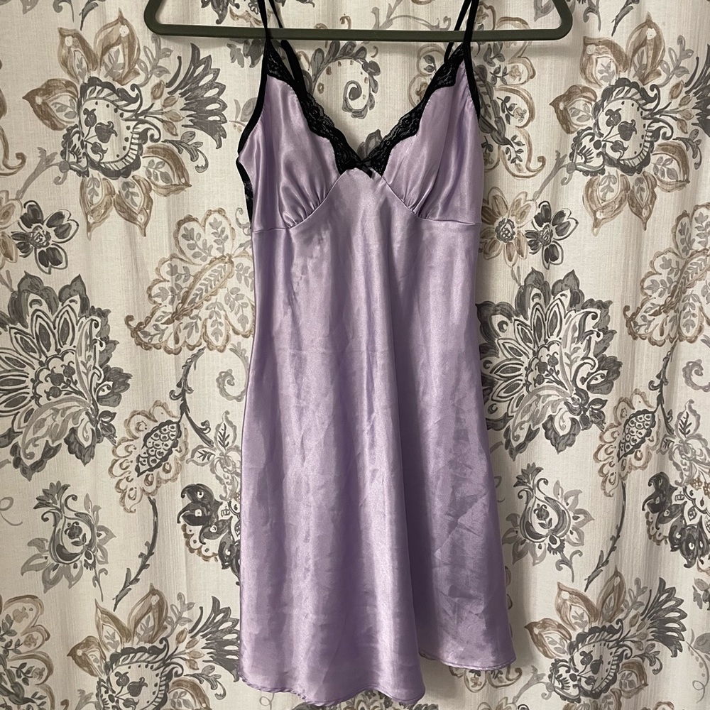 S Apt. 9 Purple Slip